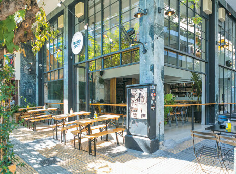Blind spot:Για καφέ,brunch και…κούρεμα!
